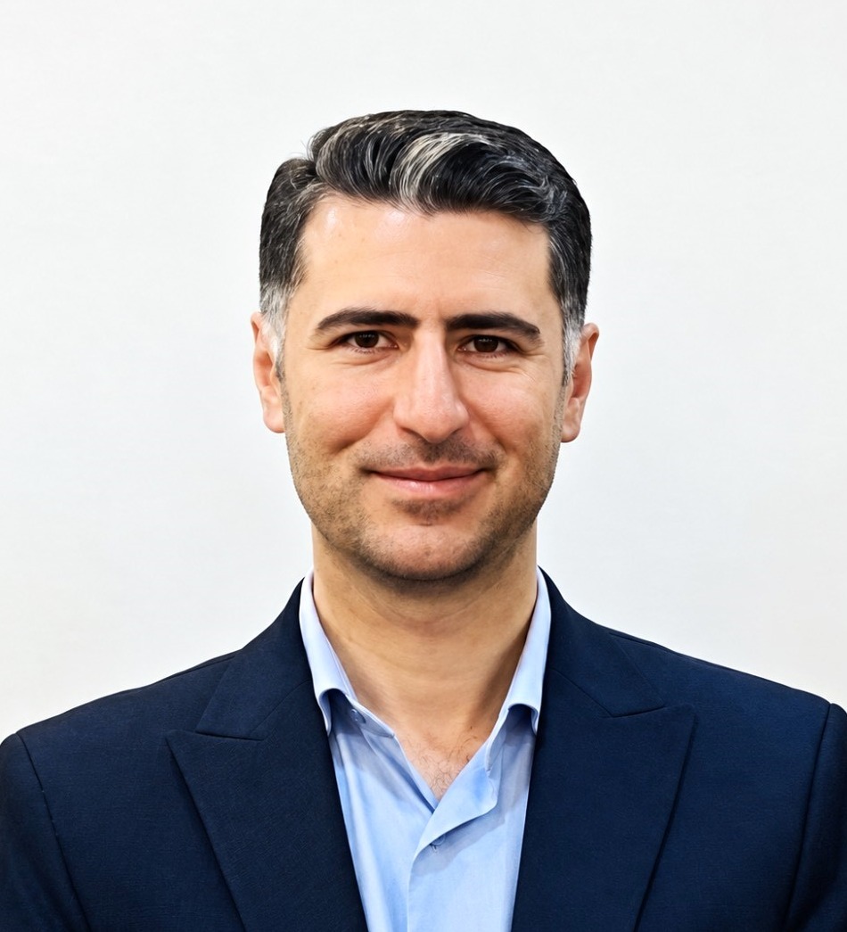  دکتر علیرضا شرفشاه